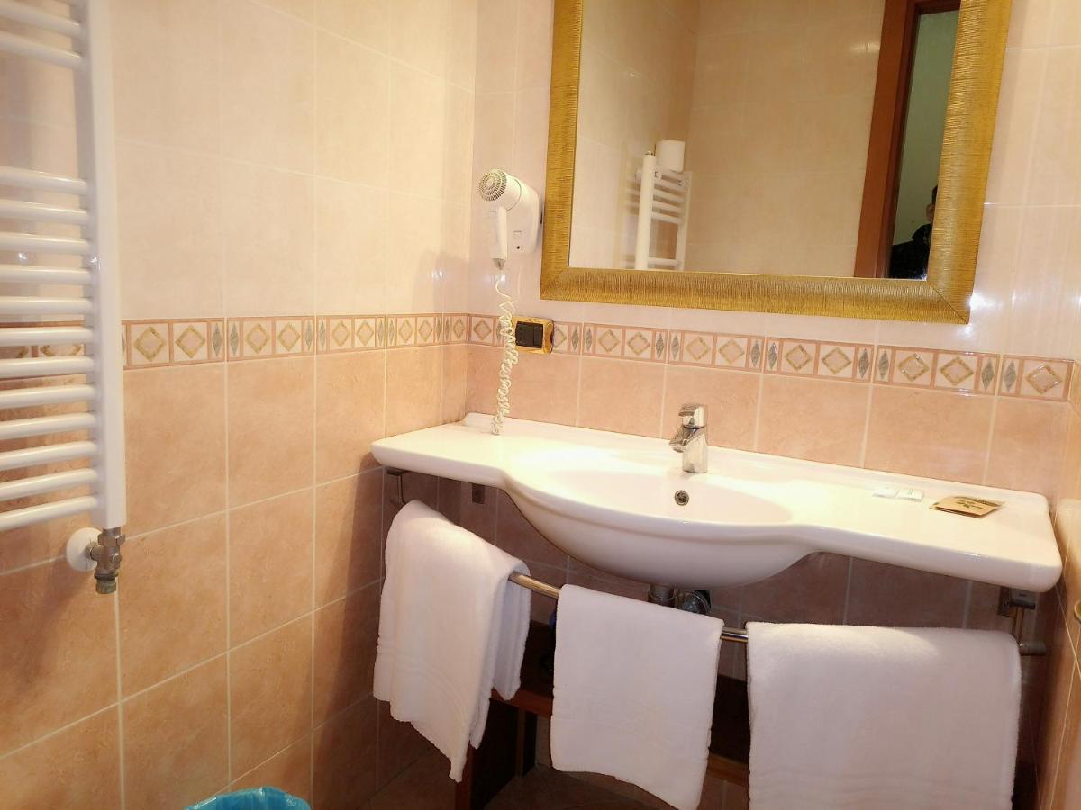 Hotel Positano Rome Extérieur photo