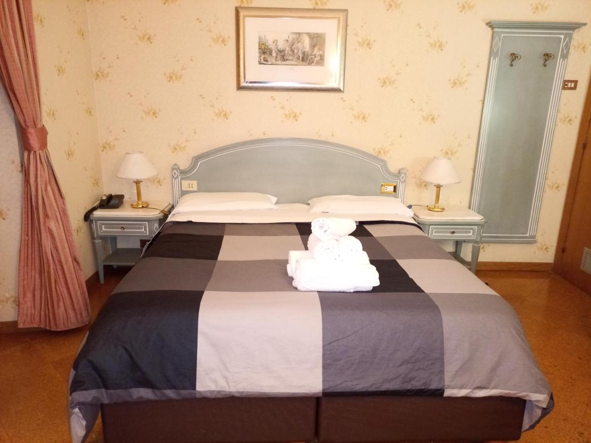 Hotel Positano Rome Extérieur photo