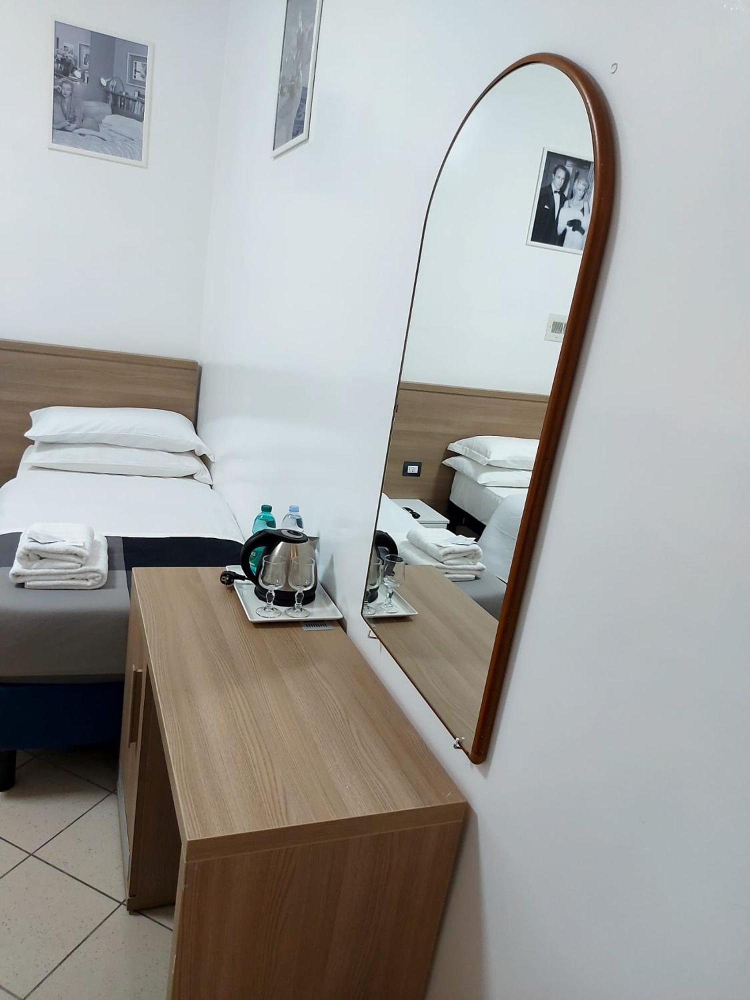 Hotel Positano Rome Extérieur photo